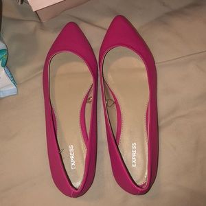 Pointed toe flats